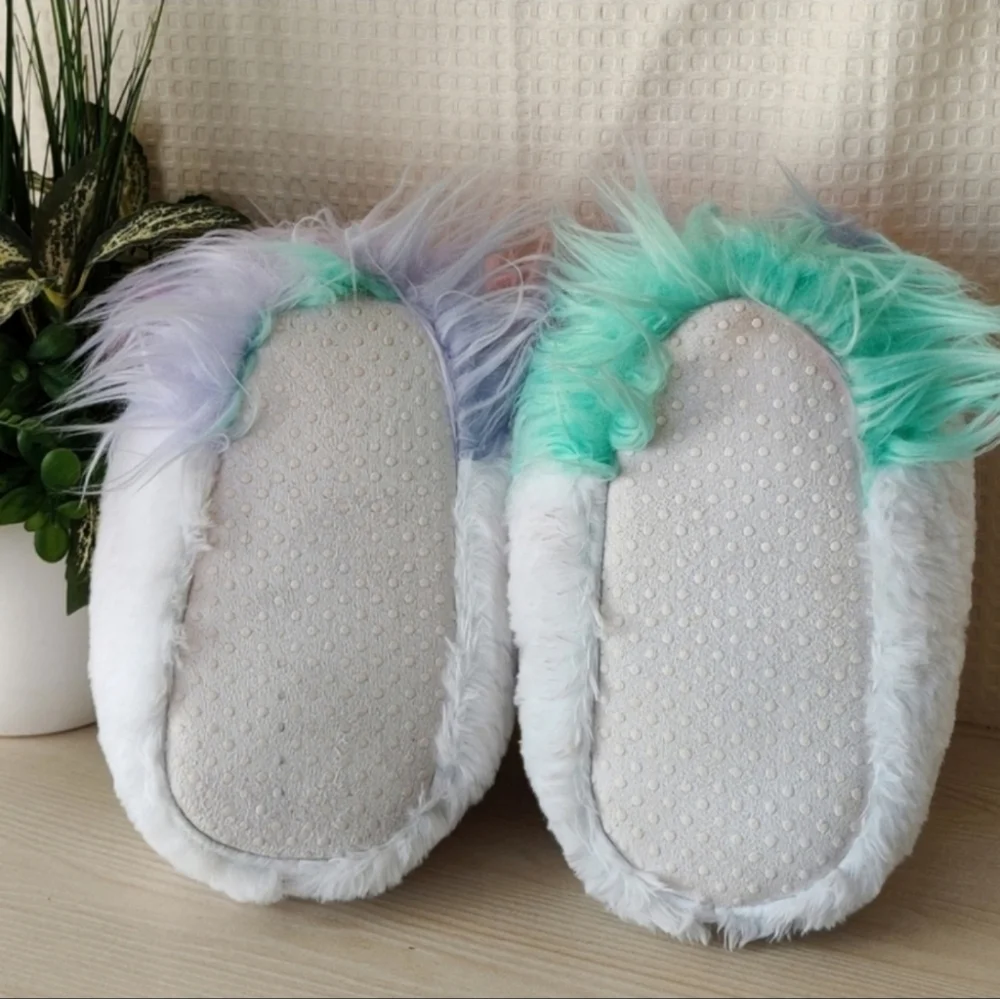 Cat&Jack Child Unicorn Slippers Size Medium 13-1